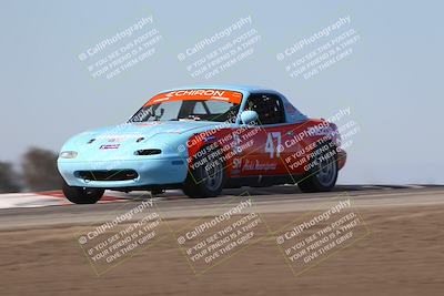 media/Oct-26-2025-CalClub SCCA (Sun) [[8ce1e69566]]/Group 5/Grapevine/